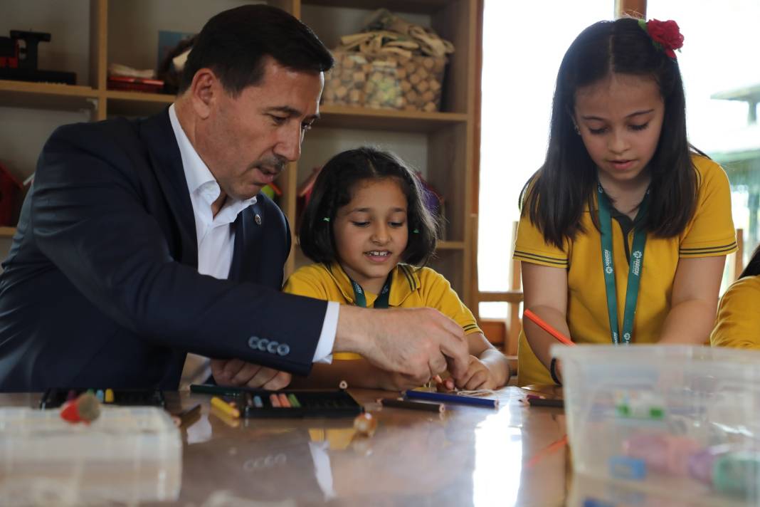 Karatay’da binlerce öğrenci 2 önemli konuda eğitim aldı 15